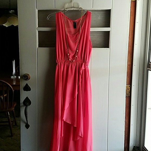 Dress - Picture 2 of 2